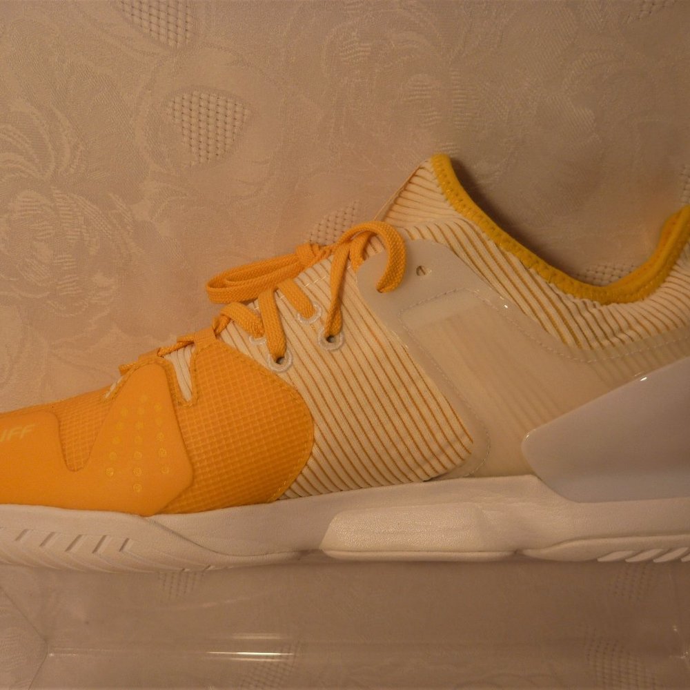 $$$SOLD adidas Adizero Ubersonic 2 Tennis Athletic - Picture 2 of 10